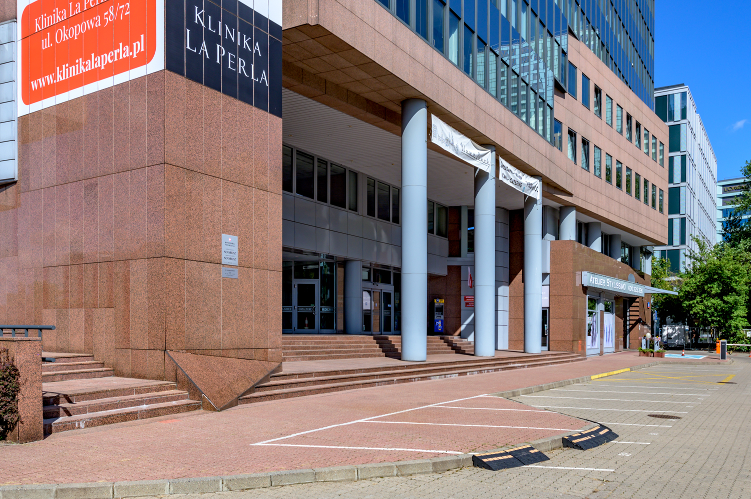 Zdjęcie architektury budynku Kolmex